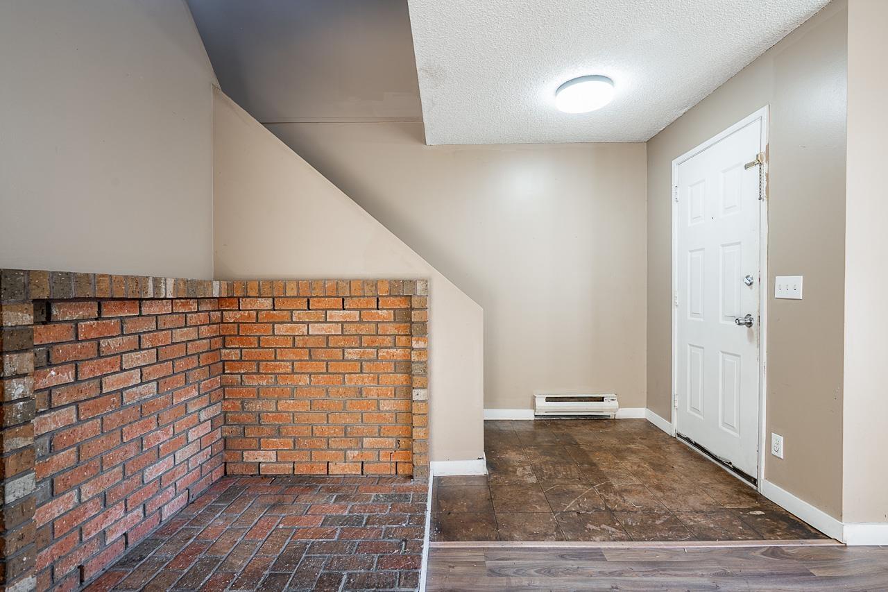 13127 Balloch Drive, Surrey, British Columbia  V3V 6Y2 - Photo 2 - R3062731