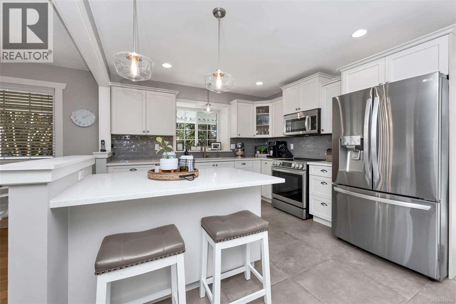 3822 Gibbins Rd, Duncan, British Columbia  V9L 6E8 - Photo 18 - 1023734