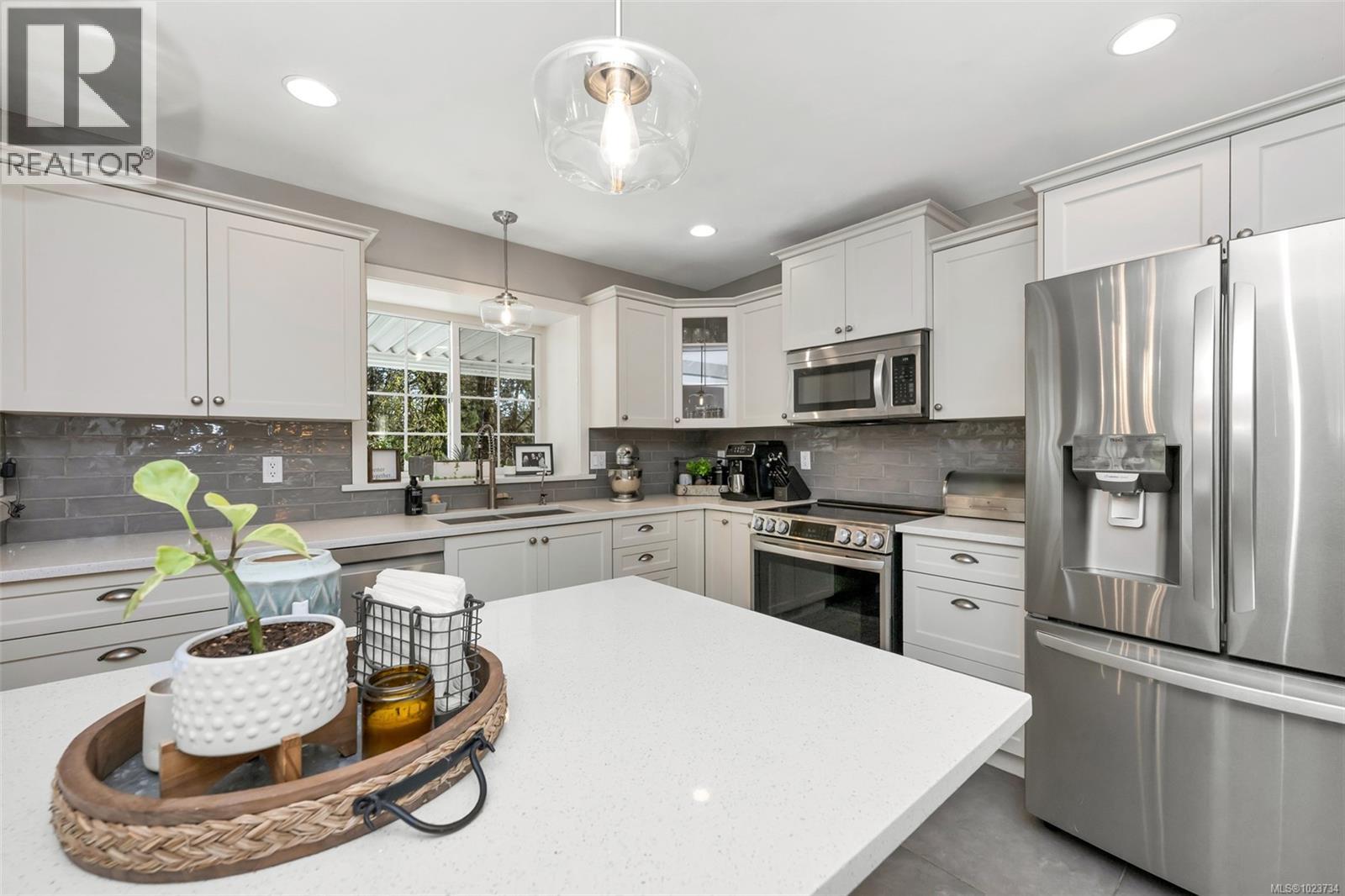 3822 Gibbins Rd, Duncan, British Columbia  V9L 6E8 - Photo 19 - 1023734