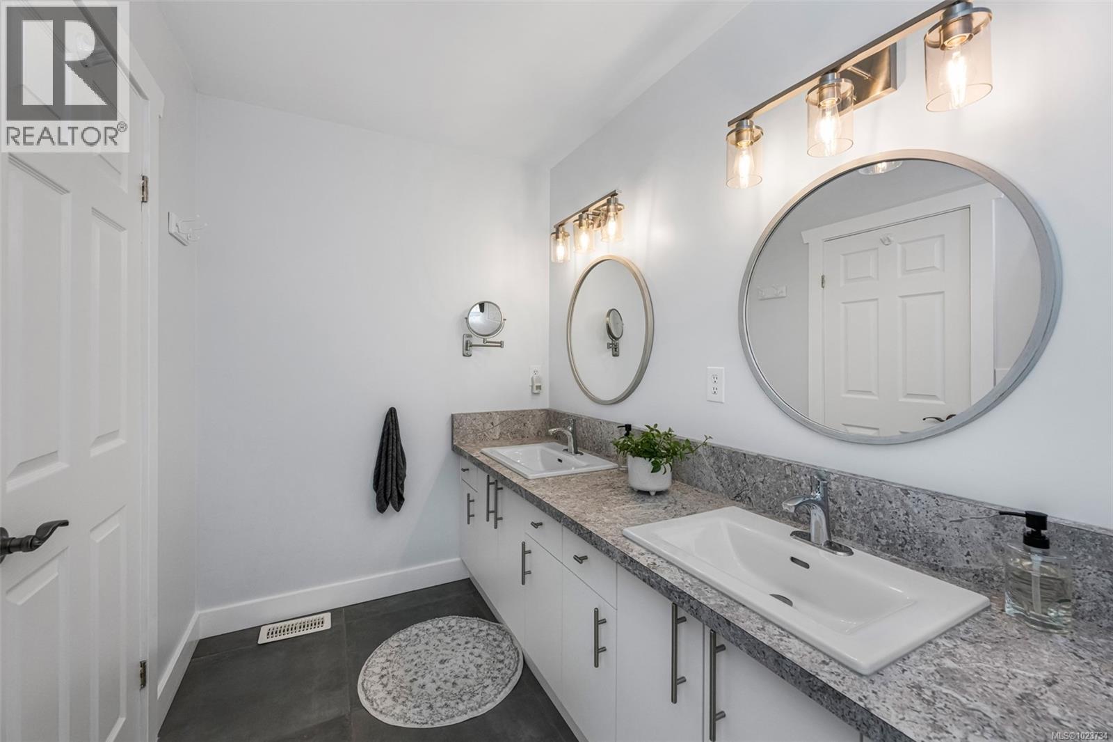 3822 Gibbins Rd, Duncan, British Columbia  V9L 6E8 - Photo 41 - 1023734