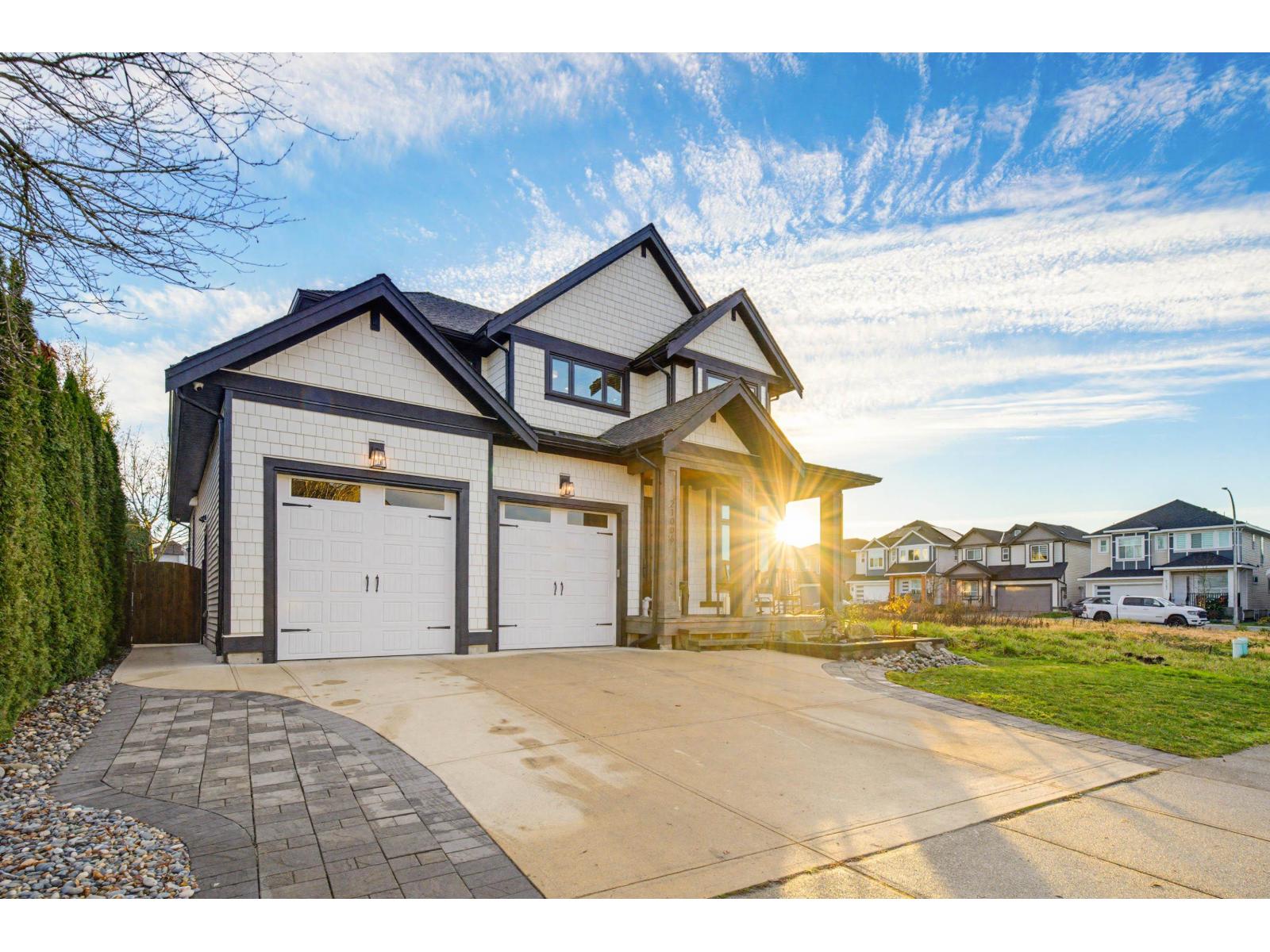 21006 83b Avenue, Langley, British Columbia  V2Y 0C1 - Photo 2 - R3082061