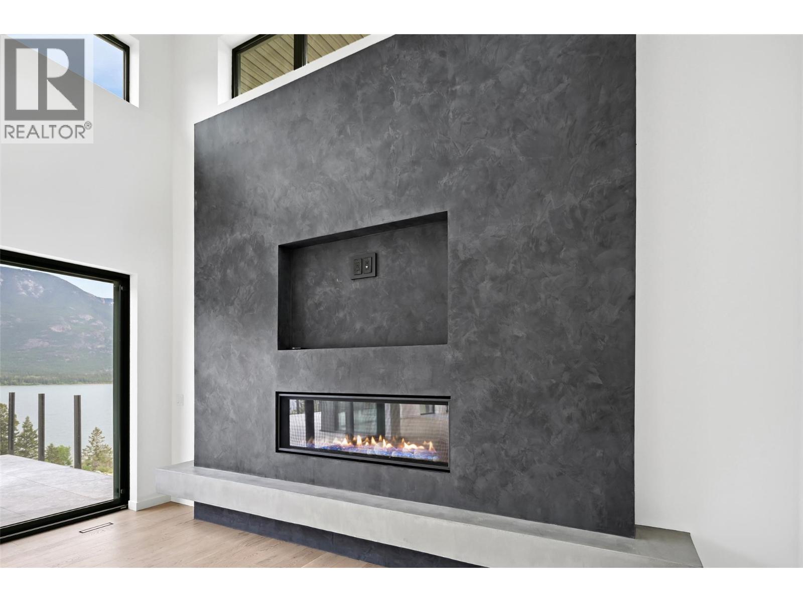 6200 Columbia Lake Road Unit# 4, Columbia Lake, British Columbia  V0B 1L2 - Photo 15 - 10347803