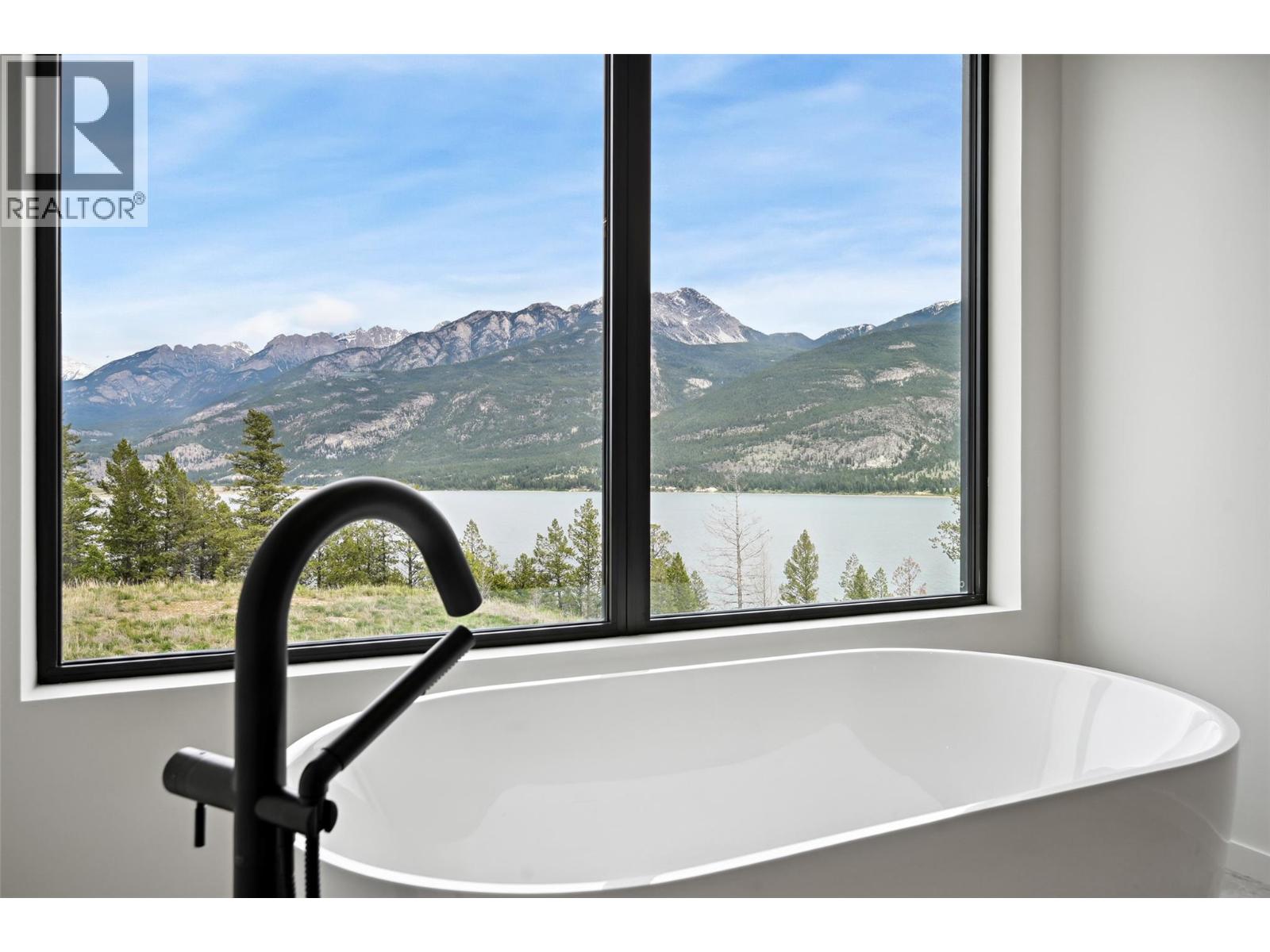 6200 Columbia Lake Road Unit# 4, Columbia Lake, British Columbia  V0B 1L2 - Photo 45 - 10347803