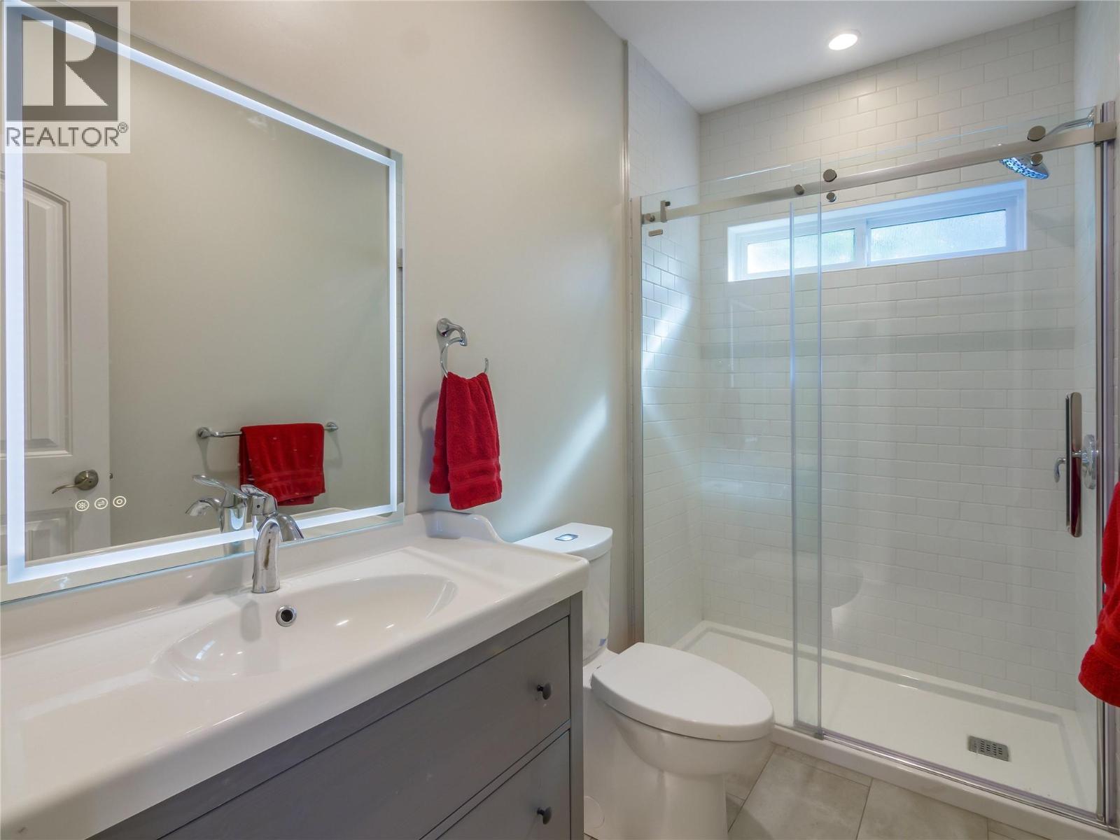 2478 Evergreen Drive, Penticton, British Columbia  V2A 9C7 - Photo 14 - 10373482