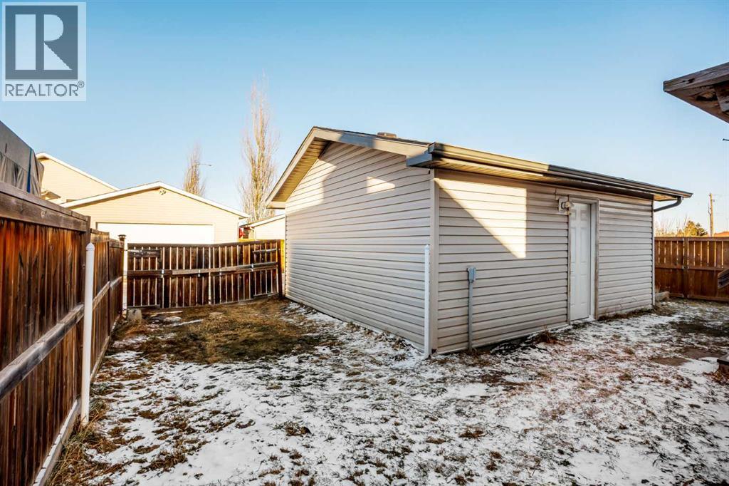 57 Luxstone Crescent Sw, Airdrie, Alberta  T4B 2W7 - Photo 43 - A2281014