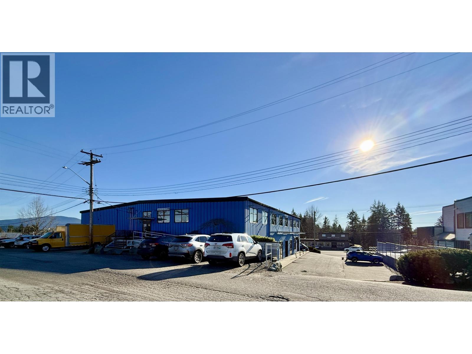 1058 Gibsons Way, Gibsons, British Columbia  V0N 1V7 - Photo 7 - C8074616