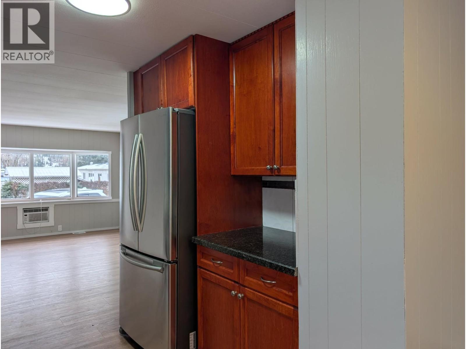 446 Mabel Lake Road Unit# E9, Lumby, British Columbia  V0E 2G5 - Photo 10 - 10373150