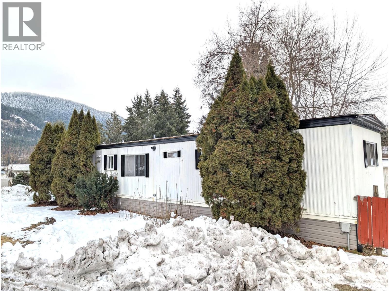 446 Mabel Lake Road Unit# E9, Lumby, British Columbia  V0E 2G5 - Photo 29 - 10373150