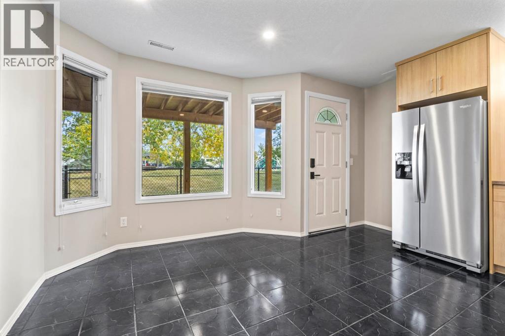 435 Douglas Ridge Mews Se, Calgary, Alberta  T2Z 2M4 - Photo 32 - A2262784