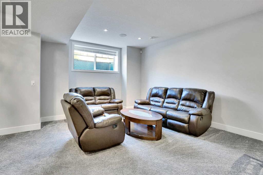 172 Kinniburgh Way, Chestermere, Alberta  T1X 0R8 - Photo 31 - A2268159