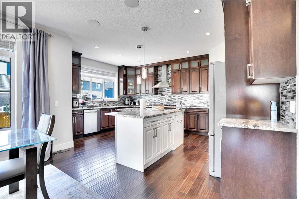 172 Kinniburgh Way, Chestermere, Alberta  T1X 0R8 - Photo 10 - A2268159