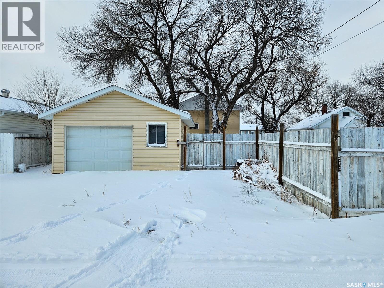 251 5th Avenue Se, Swift Current, Saskatchewan  S9H 3M9 - Photo 16 - SK027253