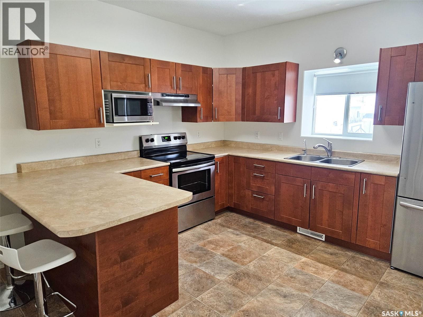 251 5th Avenue Se, Swift Current, Saskatchewan  S9H 3M9 - Photo 6 - SK027253