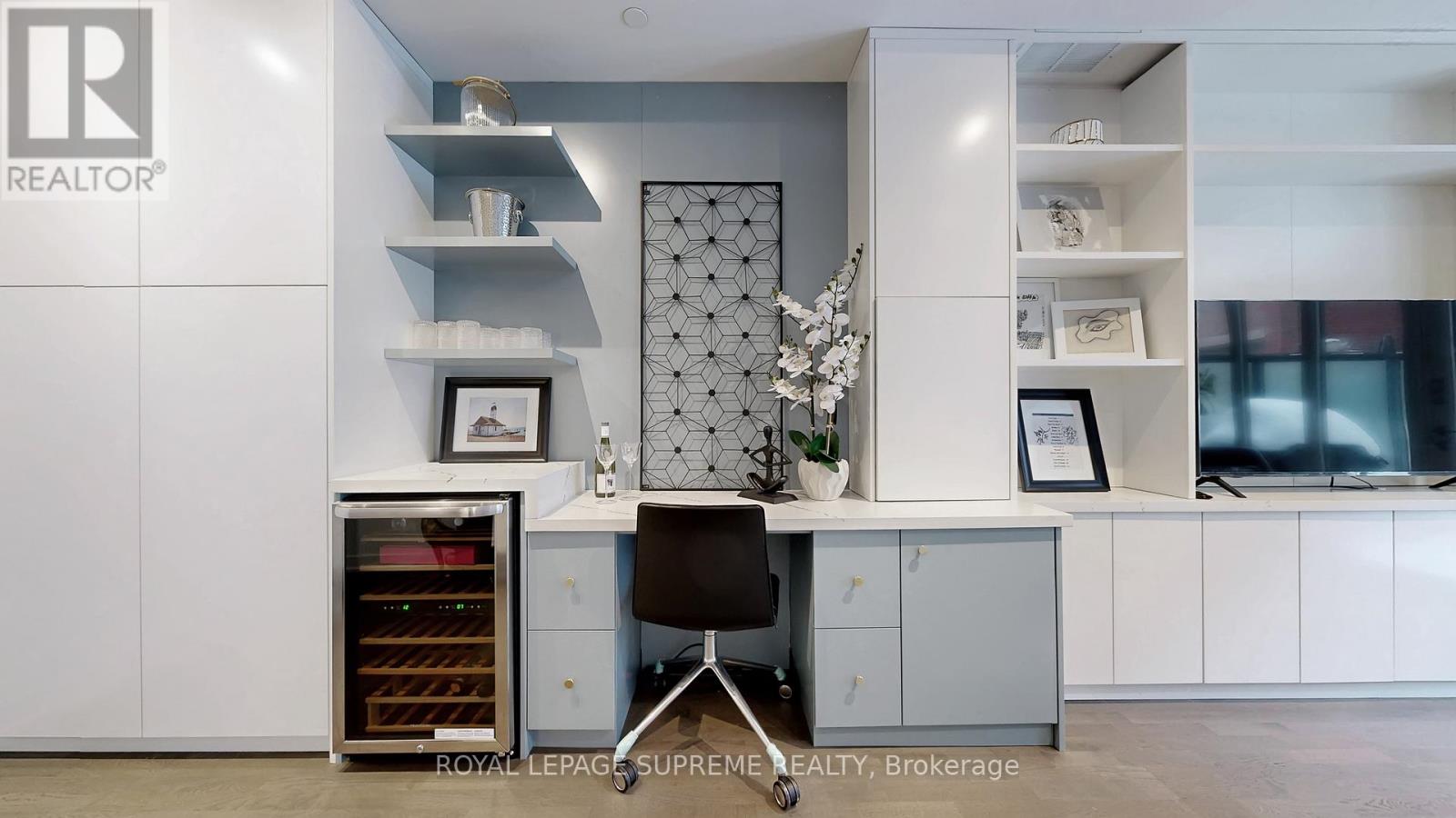 1246 Dundas Street E, Toronto, Ontario  M4M 1S3 - Photo 11 - E12708552