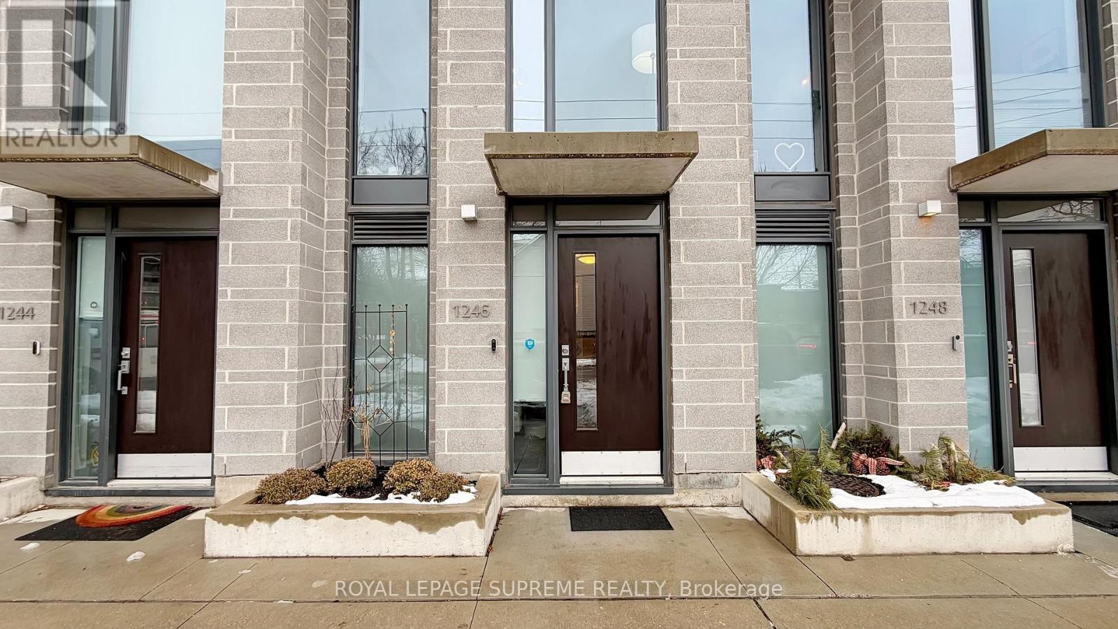 1246 Dundas Street E, Toronto, Ontario  M4M 1S3 - Photo 3 - E12708552