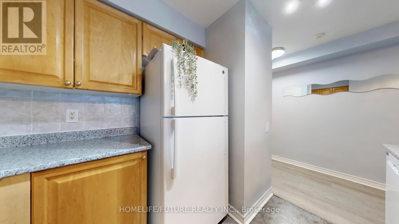 312 - 8 Mondeo Drive, Toronto, Ontario  M1P 5C7 - Photo 17 - E12710100