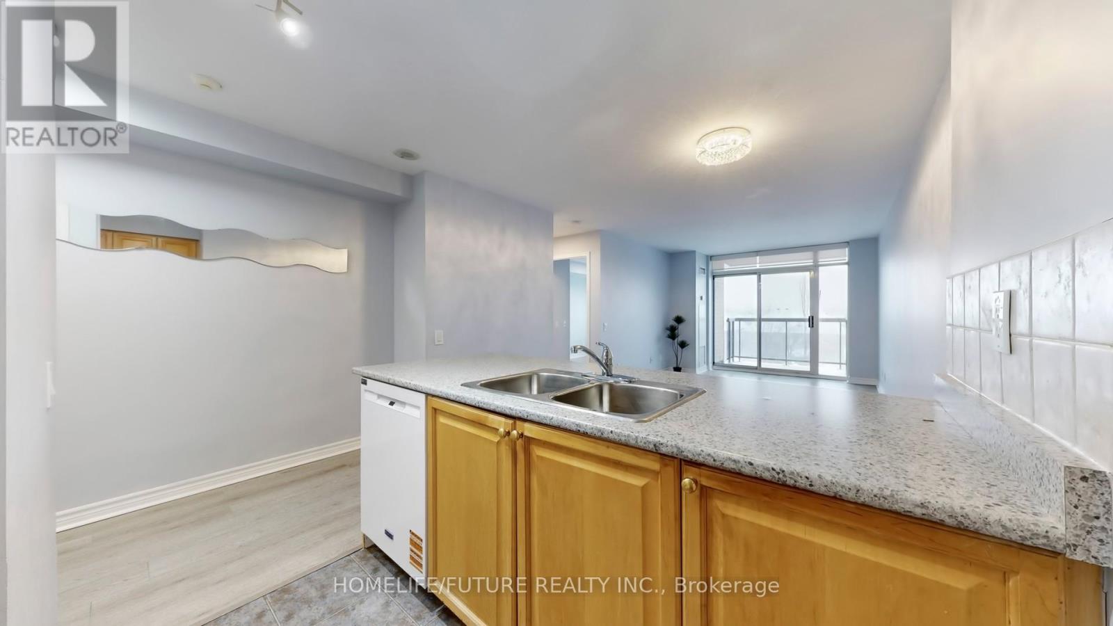 312 - 8 Mondeo Drive, Toronto, Ontario  M1P 5C7 - Photo 18 - E12710100