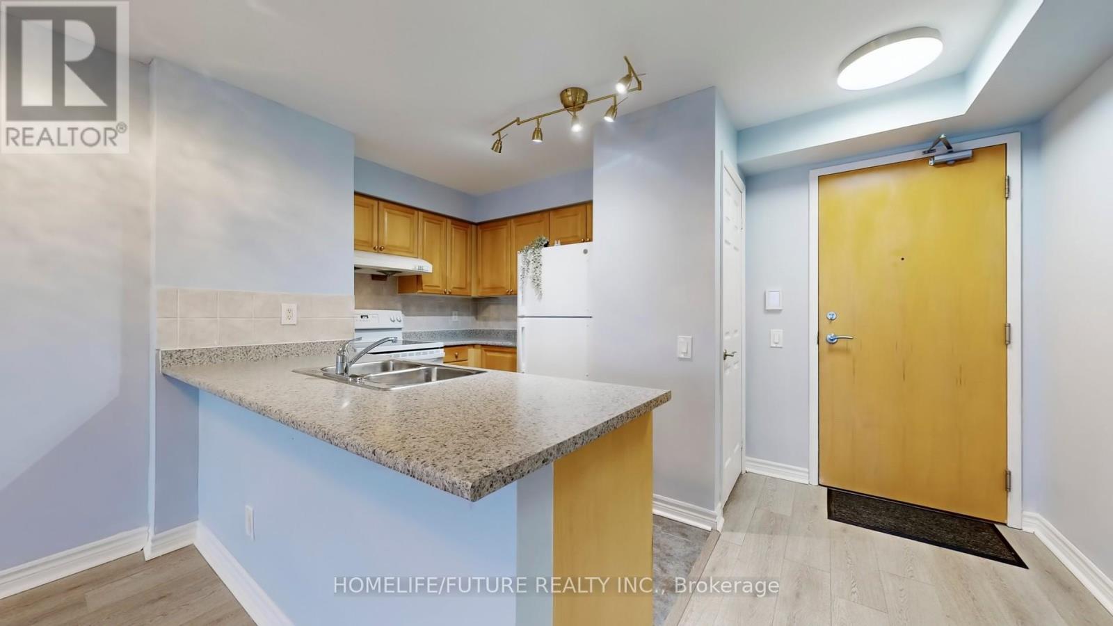 312 - 8 Mondeo Drive, Toronto, Ontario  M1P 5C7 - Photo 15 - E12710100