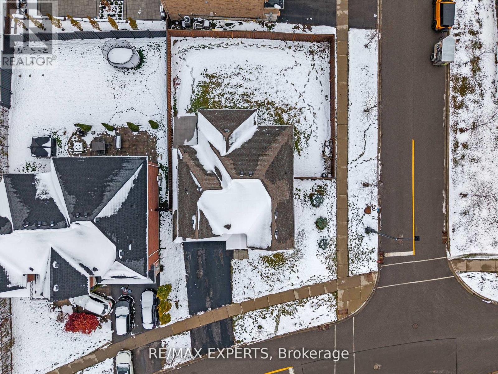 16 Vivian Creek Road, East Gwillimbury, Ontario  L0G 1M0 - Photo 44 - N12720976