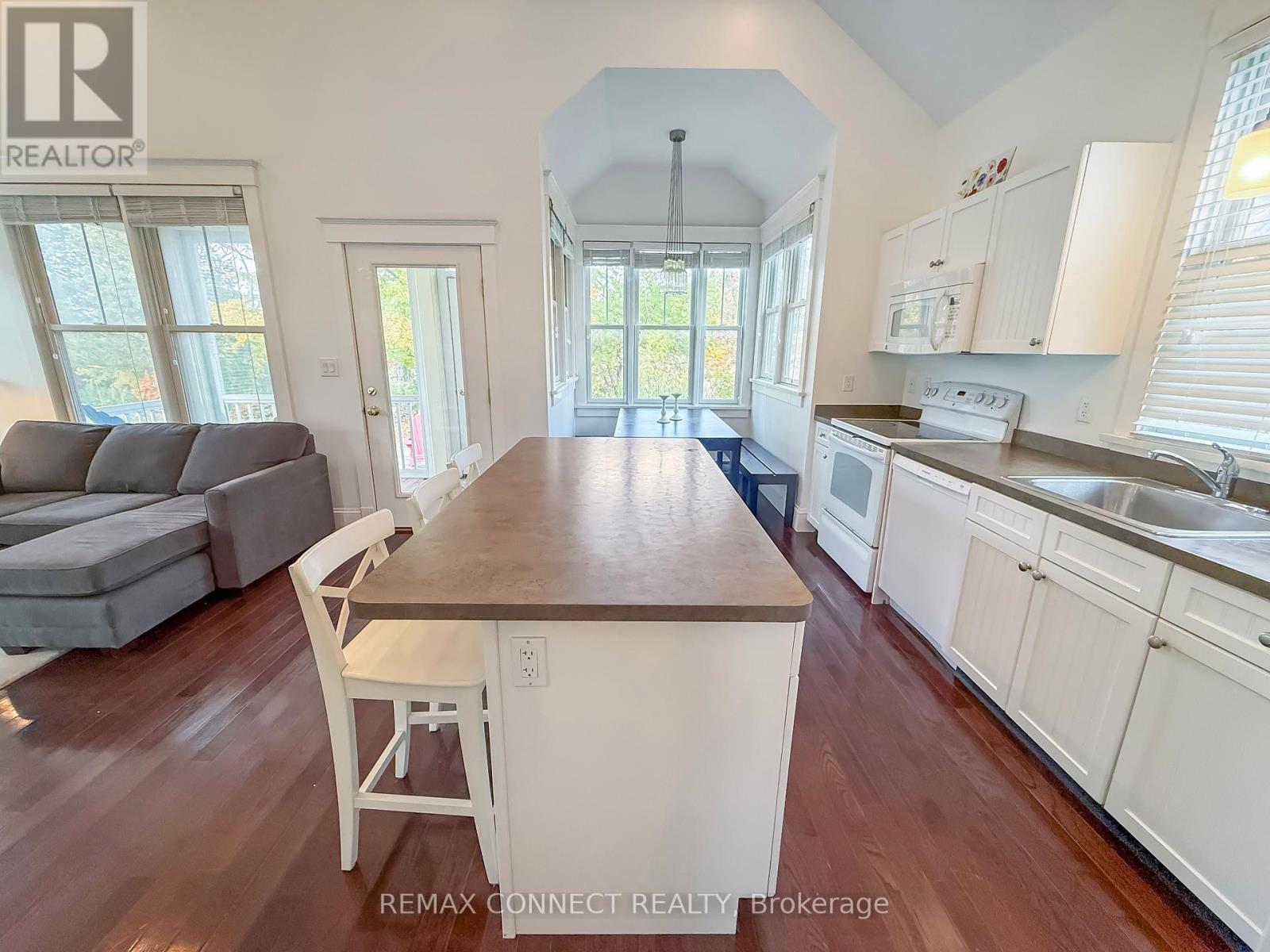 74 - 18 Natures Lane, Prince Edward County, Ontario  K0K 1P0 - Photo 11 - X12480375