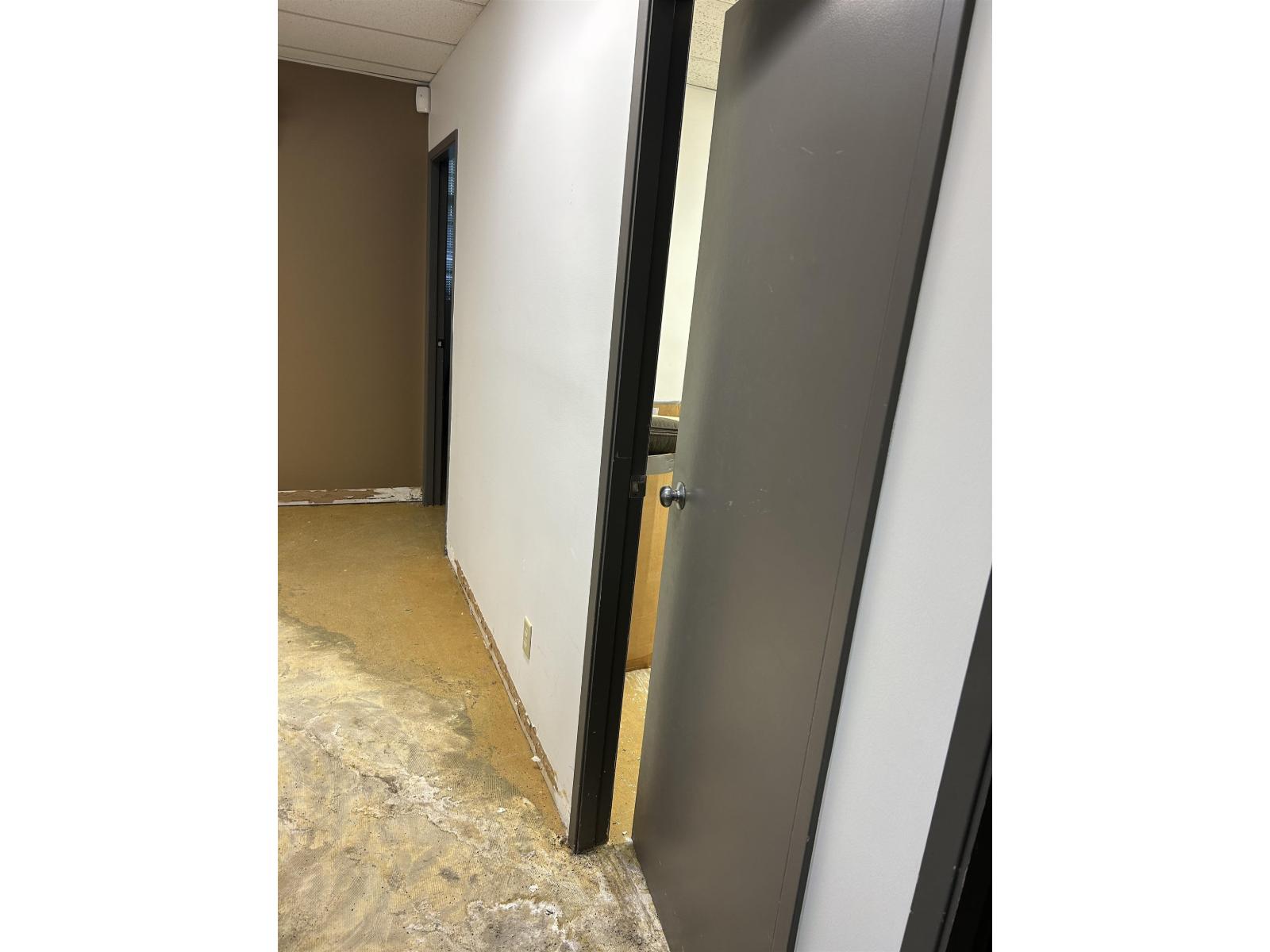 101 13798 94a Avenue, Surrey, British Columbia  V3V 1N1 - Photo 1 - C8075266