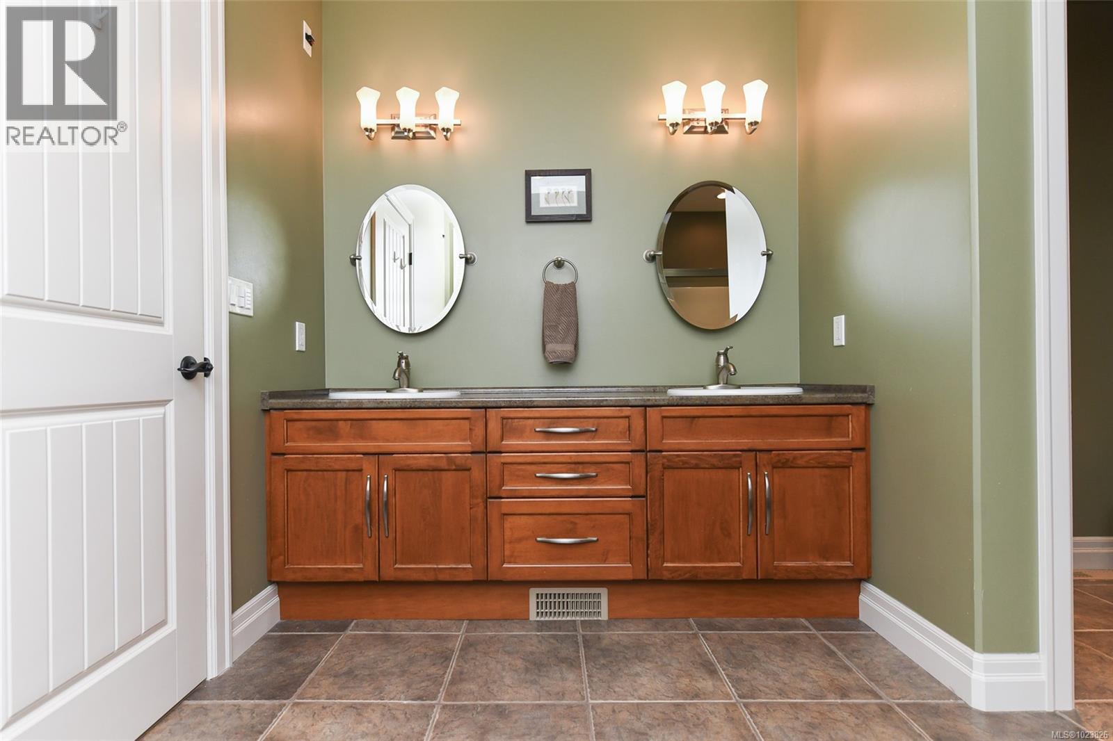 2983 Thurston Pl, Campbell River, British Columbia  V9H 0A6 - Photo 27 - 1023826