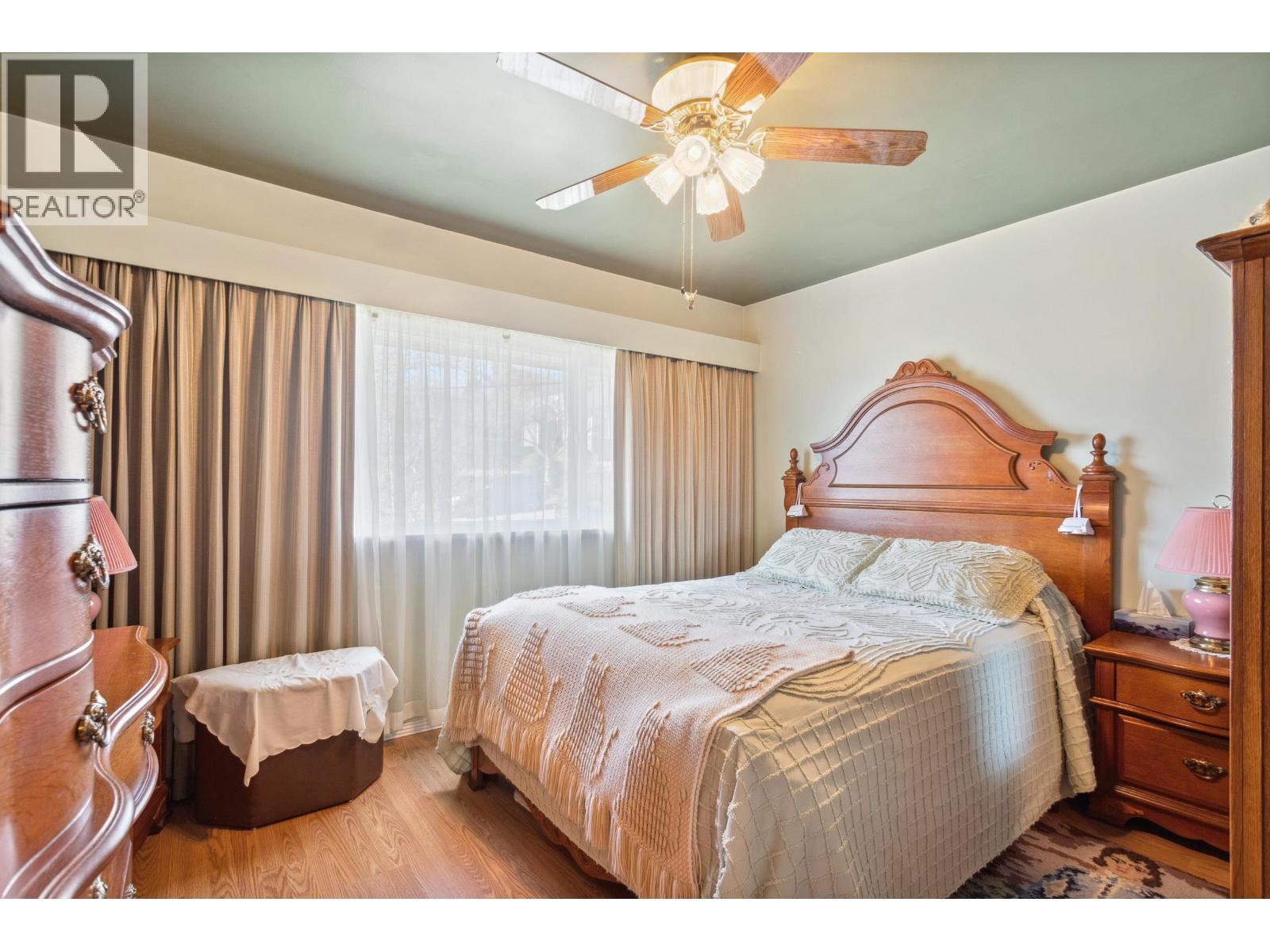 8222 Joffre Avenue, Burnaby, British Columbia  V5J 3L3 - Photo 10 - R3082293