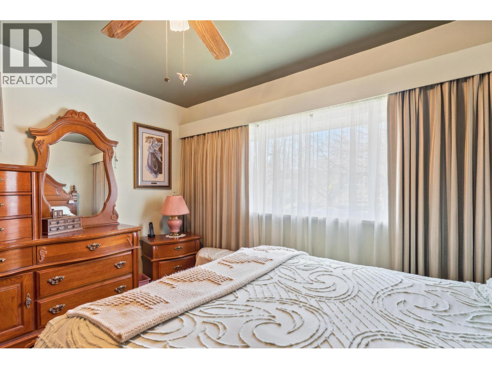 8222 Joffre Avenue, Burnaby, British Columbia  V5J 3L3 - Photo 11 - R3082293