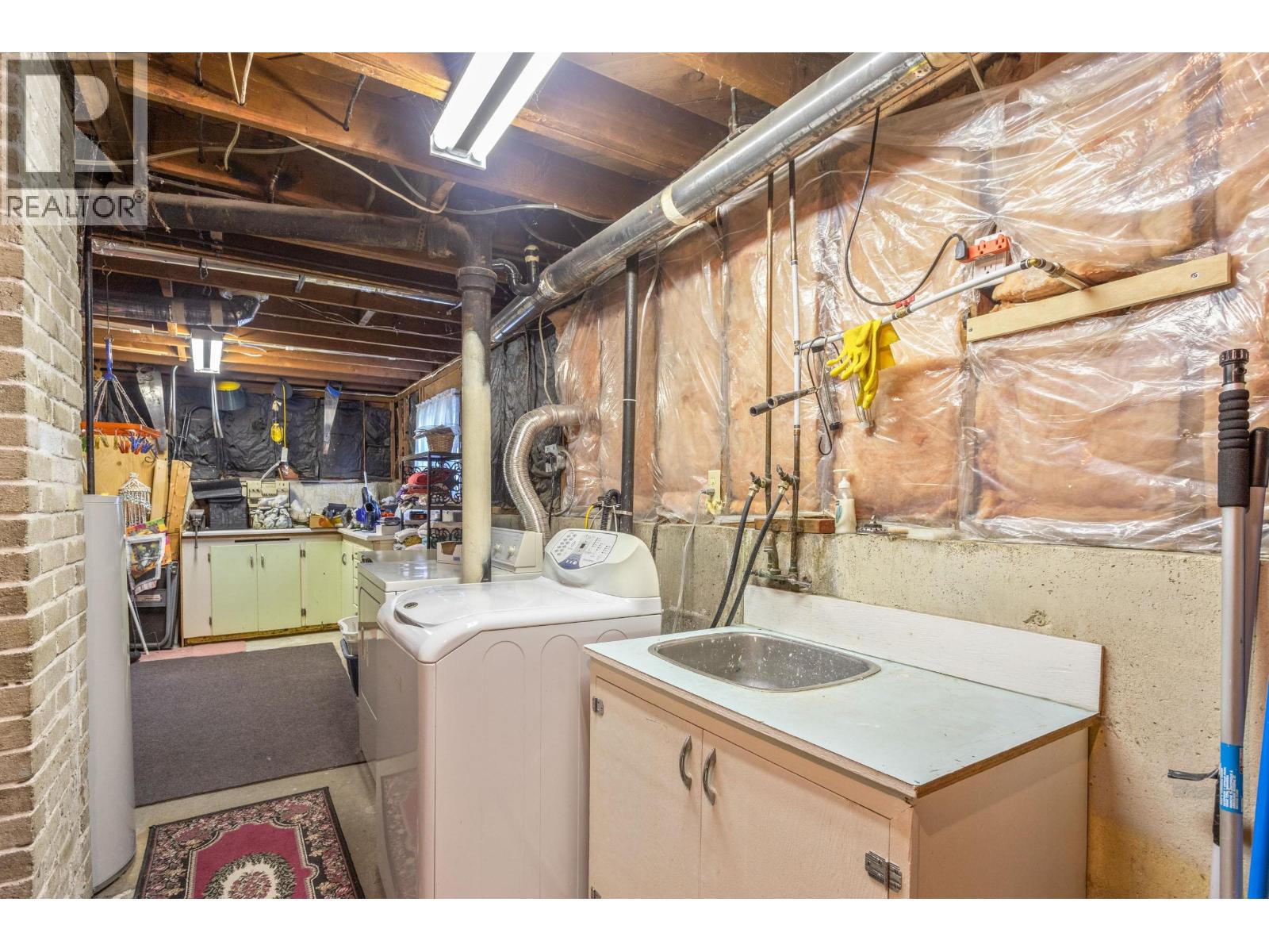 8222 Joffre Avenue, Burnaby, British Columbia  V5J 3L3 - Photo 24 - R3082293