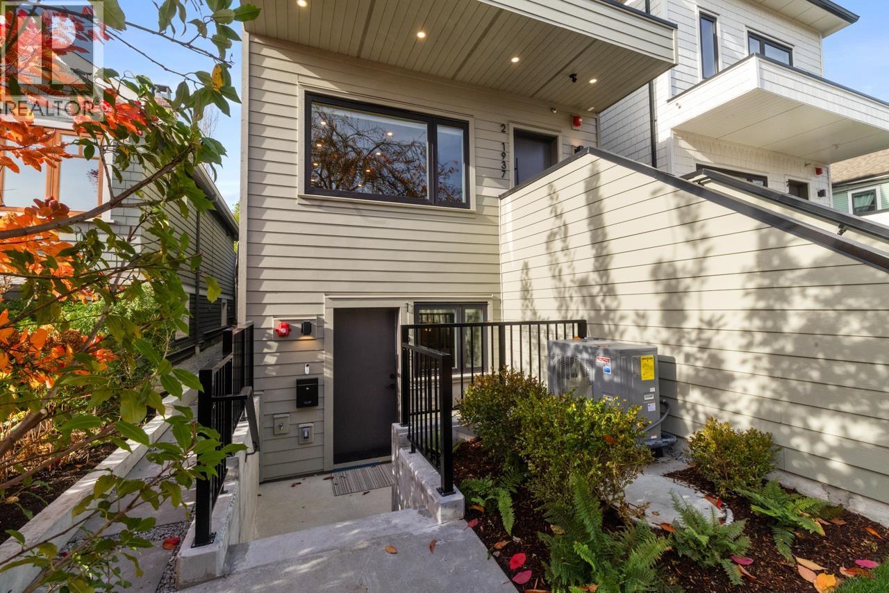 1937 Templeton Drive, Vancouver, British Columbia  V5N 4V9 - Photo 34 - R3082296