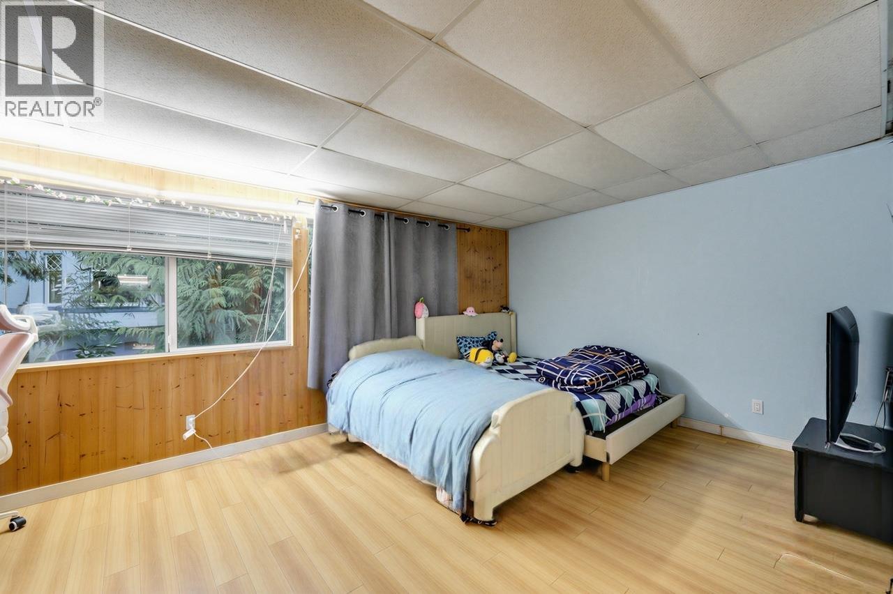 7674 Burris Street, Burnaby, British Columbia  V5E 1Z3 - Photo 10 - R3082307