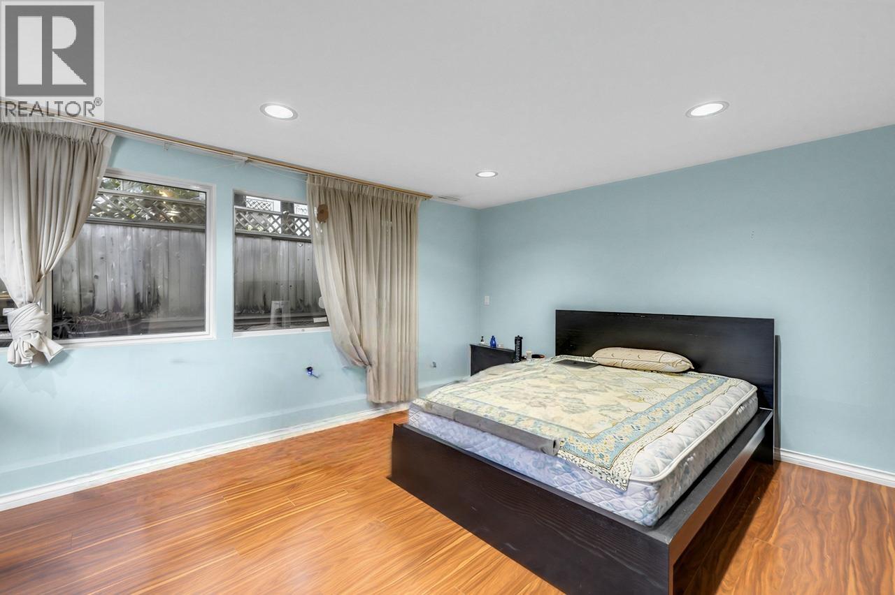 7674 Burris Street, Burnaby, British Columbia  V5E 1Z3 - Photo 8 - R3082307