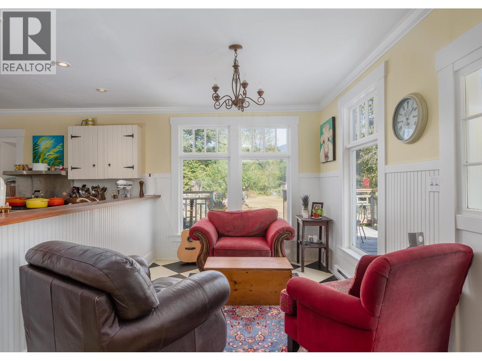 1189 Judd Road, Squamish, British Columbia  V0N 1H0 - Photo 15 - R3082323