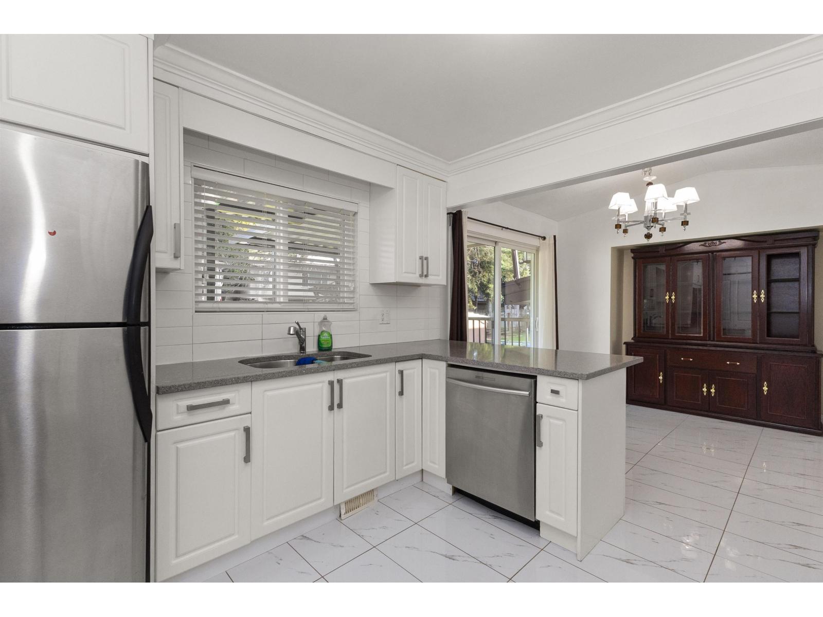 2098 Beaver Street, Abbotsford, British Columbia  V2T 3C6 - Photo 4 - R3081839