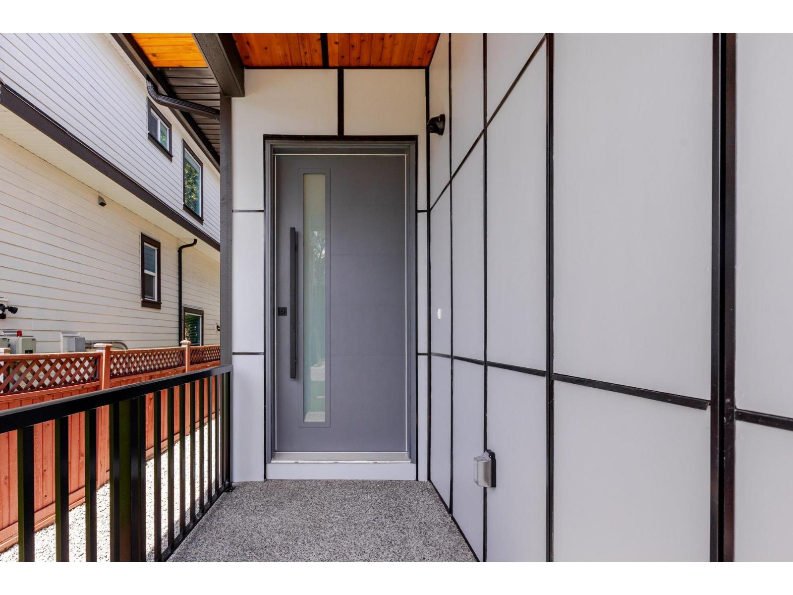 11729 85a Avenue, Delta, British Columbia  V4C 2V7 - Photo 2 - R3081745