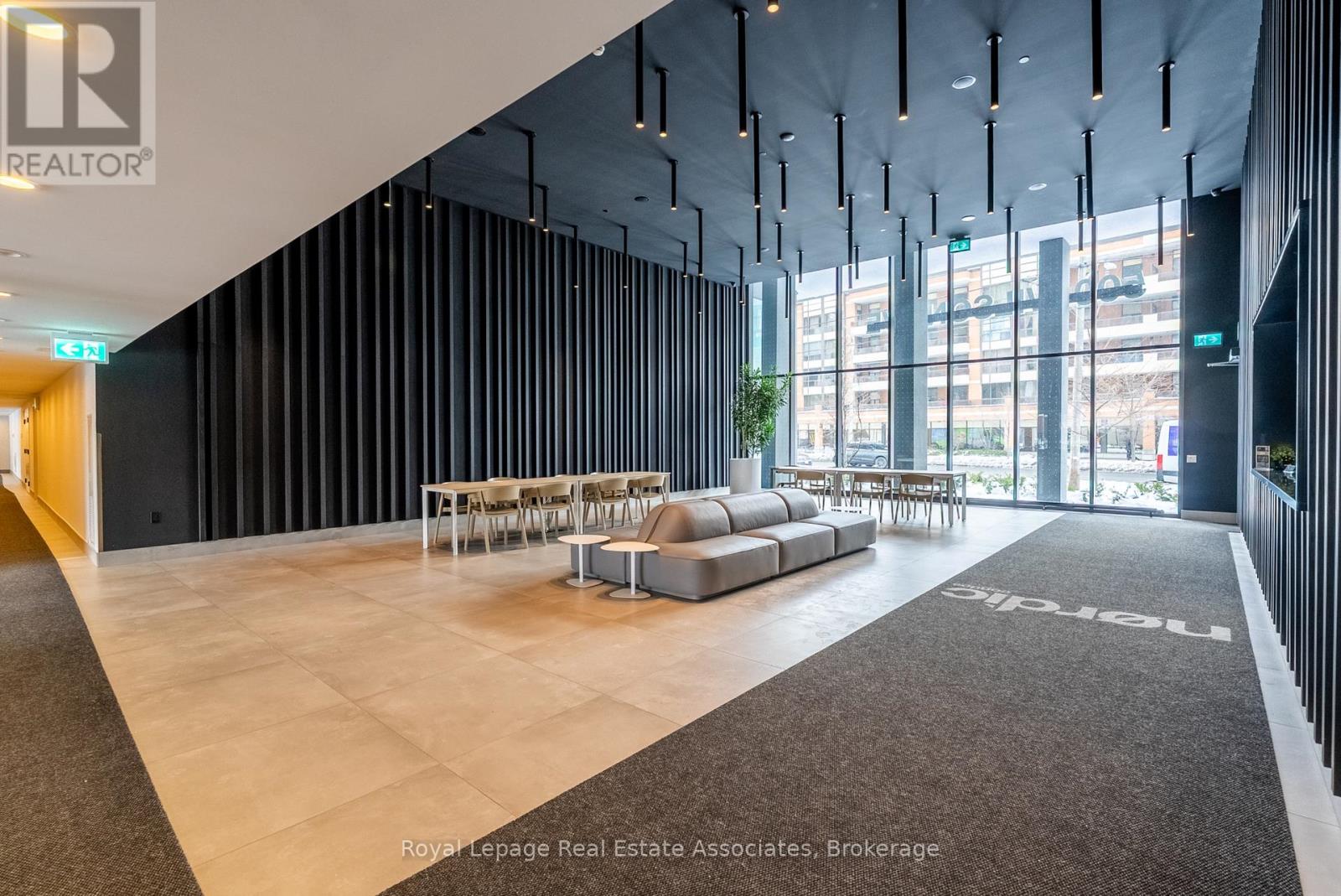 236 - 500 Wilson Avenue, Toronto, Ontario  M3H 0A7 - Photo 4 - C12721802