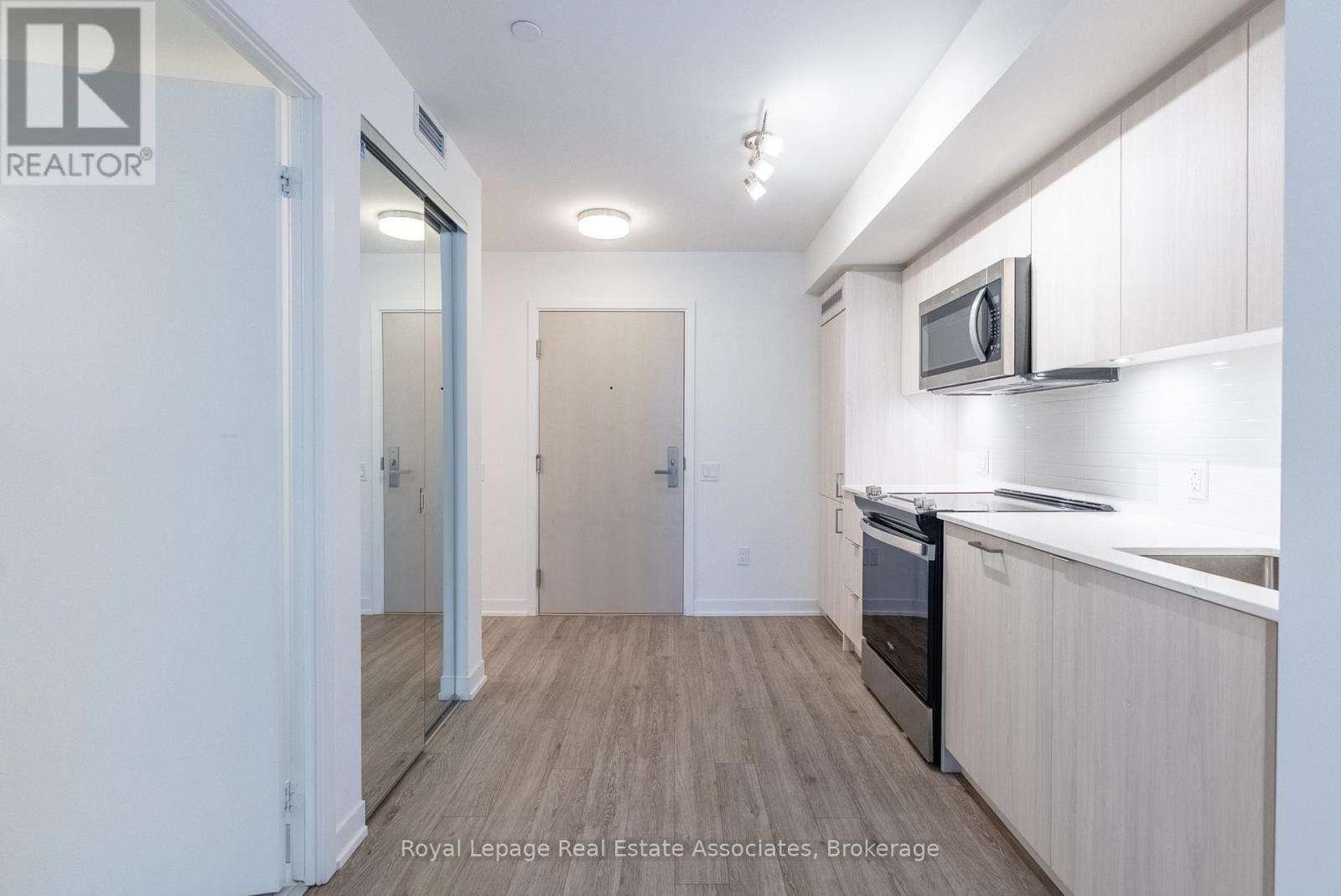 236 - 500 Wilson Avenue, Toronto, Ontario  M3H 0A7 - Photo 8 - C12721802