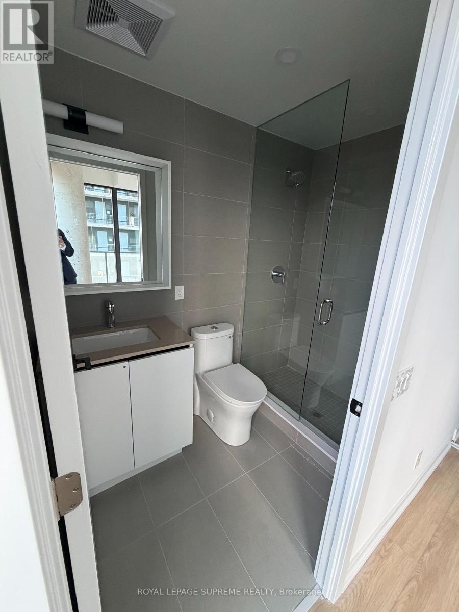 1504 - 35 Parliament Street, Toronto, Ontario  M6P 2T3 - Photo 4 - C12721812