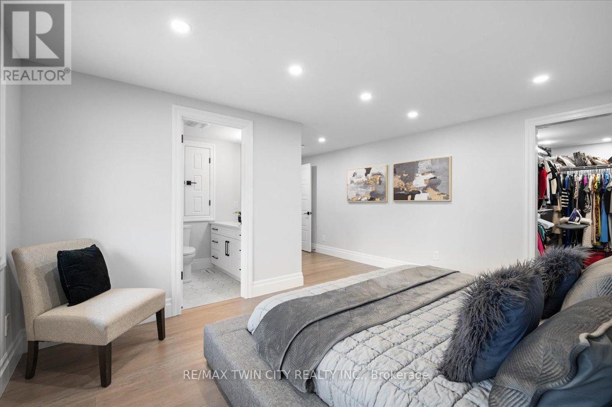 162 Greenbrook Drive, Kitchener, Ontario  N2M 4J7 - Photo 15 - X12716354