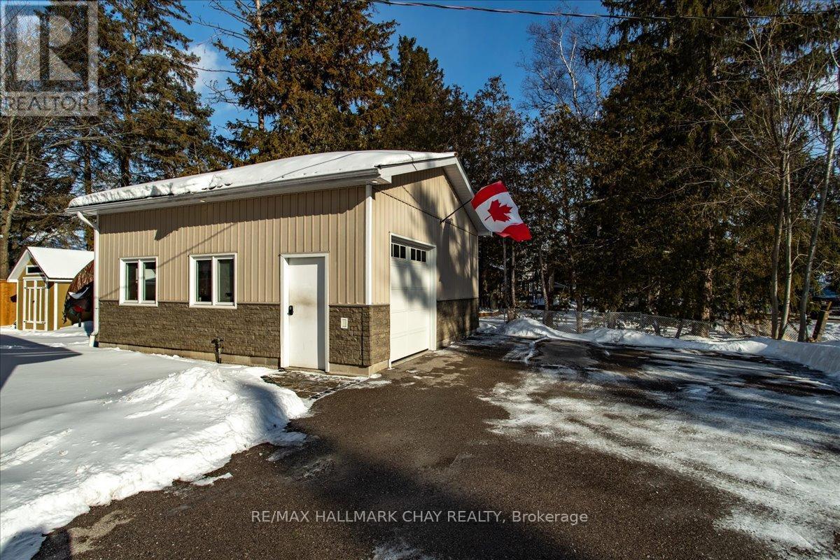 734 Roberts Road, Innisfil, Ontario  L9S 2E4 - Photo 2 - N12721780