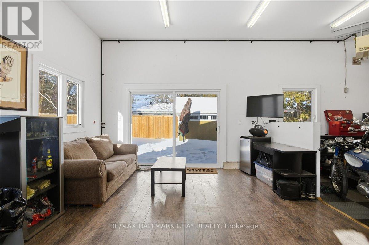 734 Roberts Road, Innisfil, Ontario  L9S 2E4 - Photo 29 - N12721780