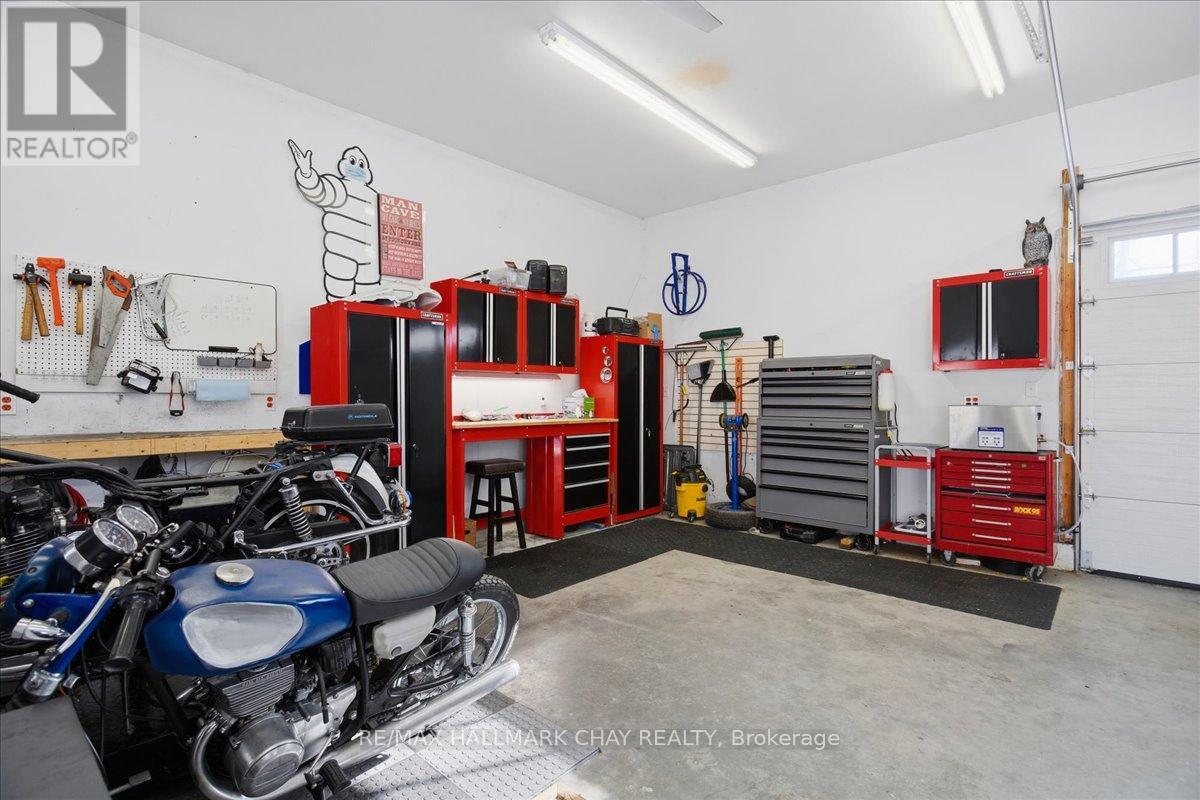 734 Roberts Road, Innisfil, Ontario  L9S 2E4 - Photo 30 - N12721780