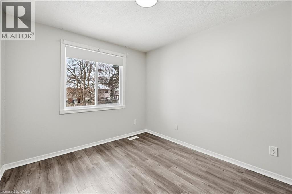 4194 Longmoor Drive Unit# 9, Burlington, Ontario  L7L 5E3 - Photo 23 - 40799896