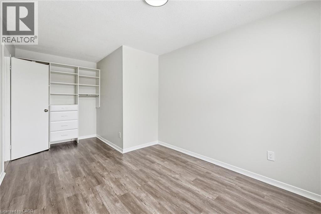 4194 Longmoor Drive Unit# 9, Burlington, Ontario  L7L 5E3 - Photo 24 - 40799896