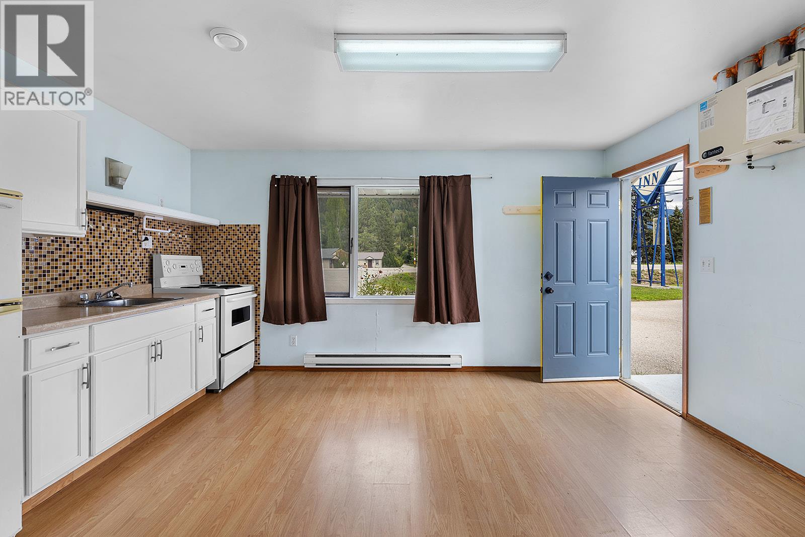 1441 Northwest Boulevard, Creston, British Columbia  V0B 1G6 - Photo 13 - 10369598