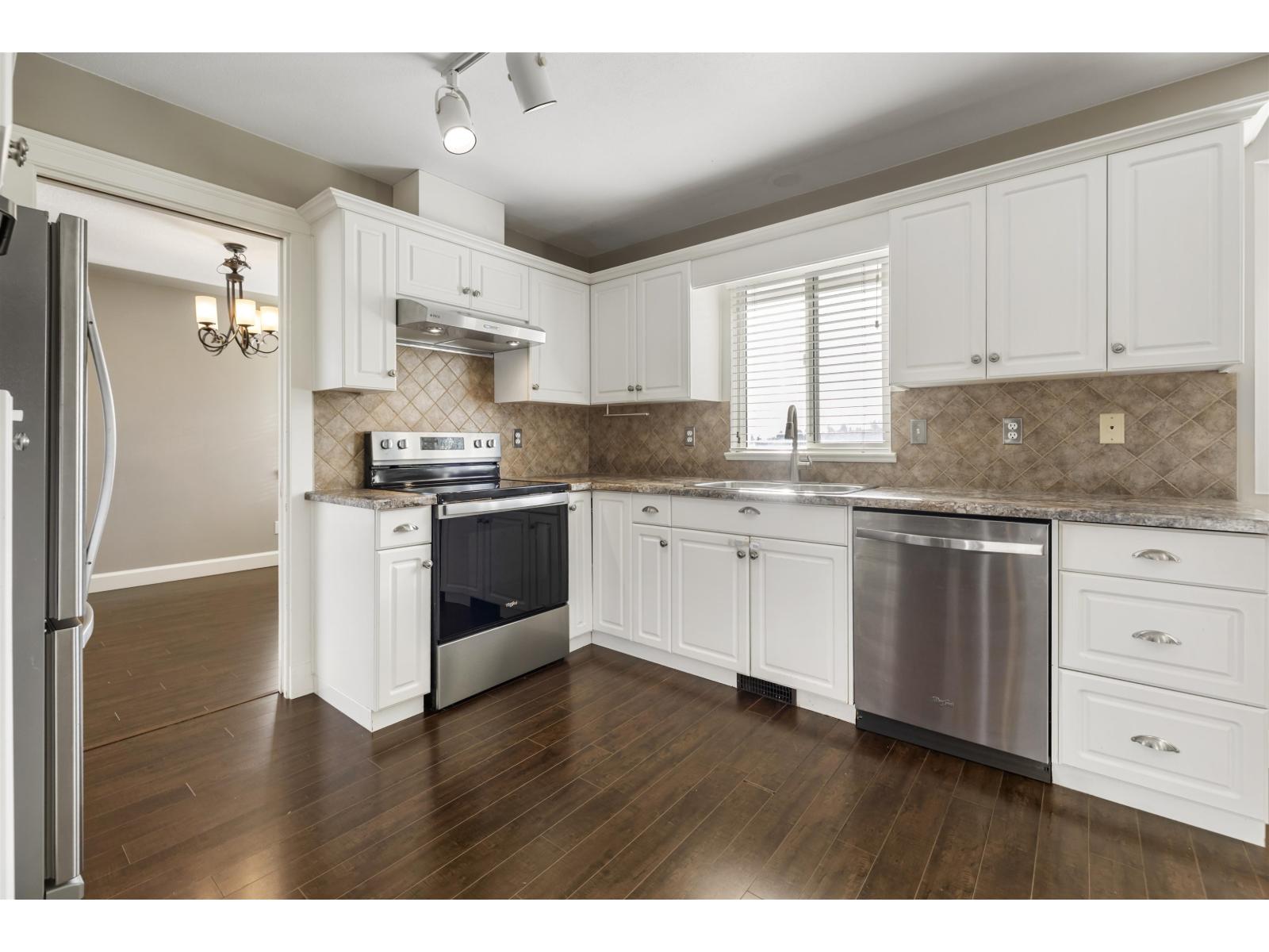 36381 Sandringham Drive, Abbotsford, British Columbia  V3G 2M4 - Photo 9 - R3081974