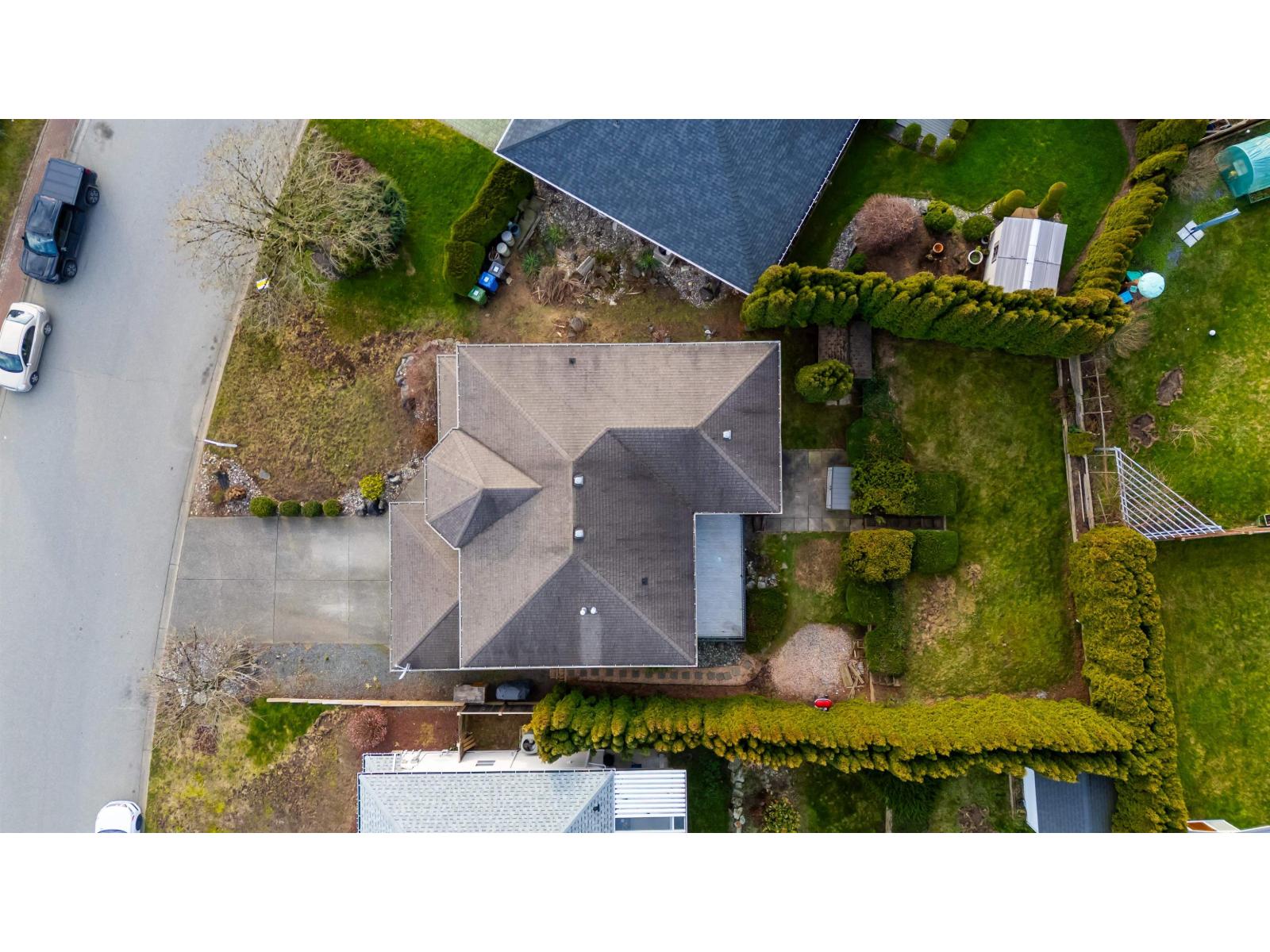 36381 Sandringham Drive, Abbotsford, British Columbia  V3G 2M4 - Photo 2 - R3081974