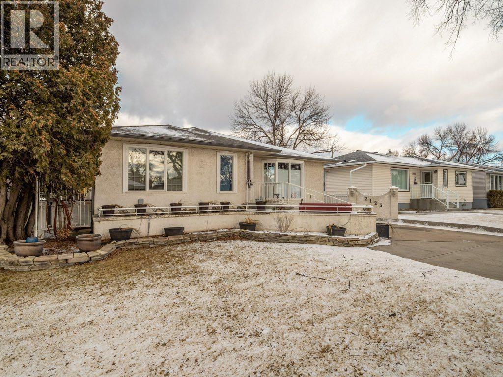 2123 10 Avenue S, Lethbridge, Alberta  T1K 0C3 - Photo 2 - A2280892