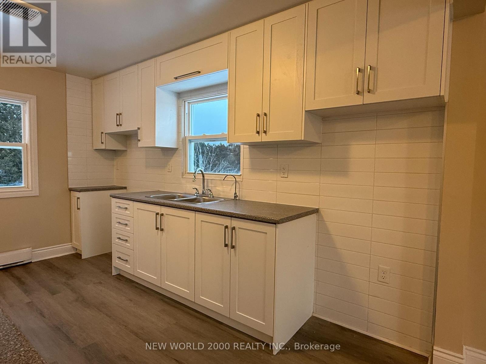 18902 Hurontario Street, Caledon, Ontario  L7K 1W6 - Photo 5 - W12721790