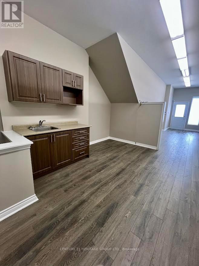 1 - 815 Albion Road, Toronto, Ontario  M9V 1A3 - Photo 3 - W12721820